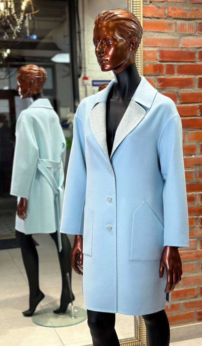 Заказать облегченное летнее пальто из 100% дубль кашемир светло-голубого